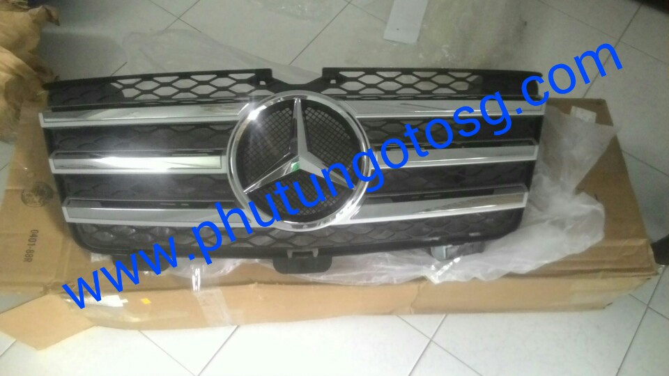 Mặt ga lăng Mercedes GL450 GL550 ML350 W164